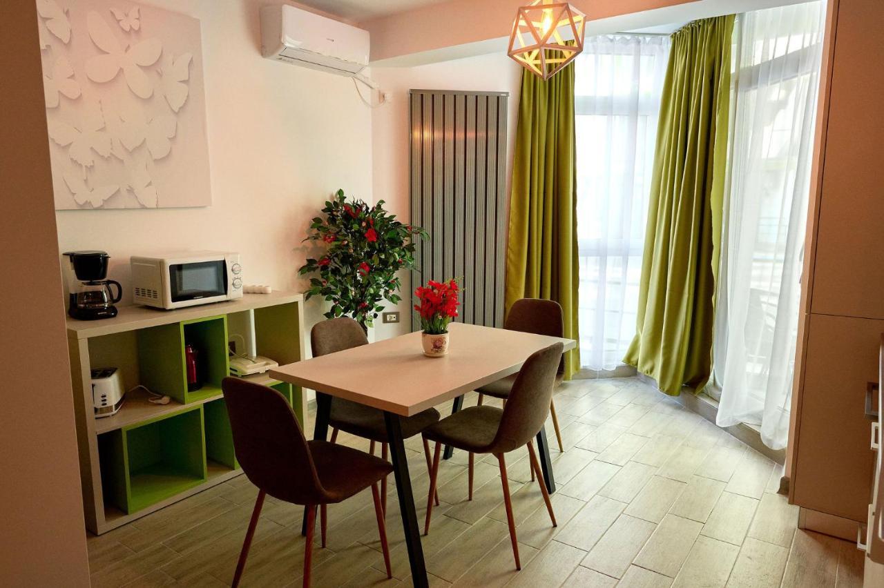 Orizont Sea View Apartment- Spa N Pools Beach Resort Mamaia Exteriér fotografie